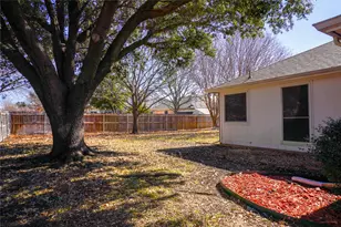 1045 Blueberry Ct, Crowley, TX 76036 - Photo 35