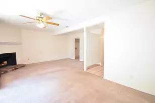 2310 Village N Dr, Richardson, TX 75081 - Photo 9