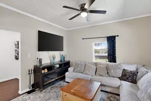 504 Jefferson St, Hillsboro, TX 76645 - Photo 5