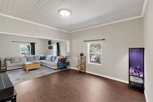 504 Jefferson St, Hillsboro, TX 76645 - Photo 9