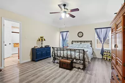 685 Cardinal Ridge Road, Burleson, TX 76028 - Photo 5