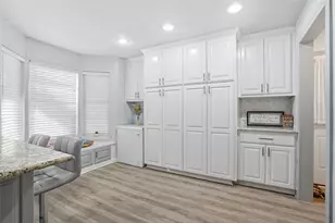 685 Cardinal Ridge Rd, Burleson, TX 76028 - Photo 9