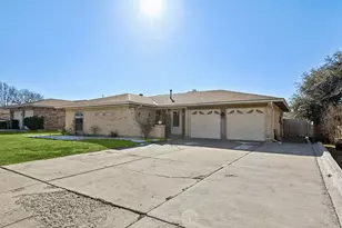 2106 Avalon Ln, Arlington, TX 76014 - Photo 1