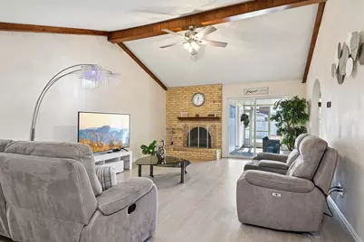 2106 Avalon Lane, Arlington, TX 76014 - Photo 5