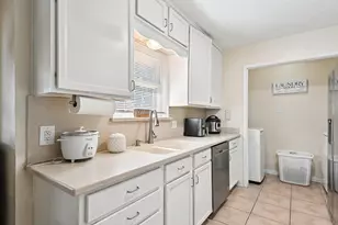 2106 Avalon Ln, Arlington, TX 76014 - Photo 17