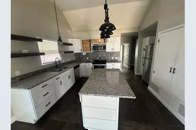 615 S Elm Street, Sherman, TX 75090 - Photo 3