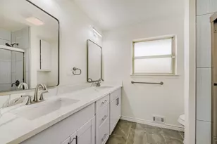 13123 Roaring Springs Ln, Dallas, TX 75240 - Photo 23