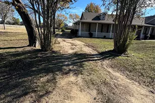 3916 Shepherd, Balch Springs, TX 75180 - Photo 9