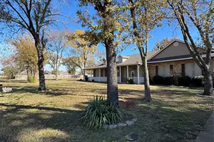 3916 Shepherd, Balch Springs, TX 75180 - Photo 3