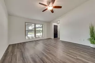 13737 Flagstone Ln, Dallas, TX 75240 - Photo 7