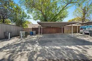 13737 Flagstone Ln, Dallas, TX 75240 - Photo 27