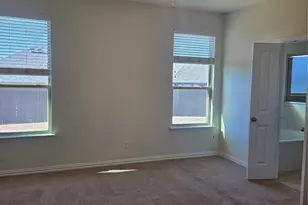 817 Holbrook Rd, Springtown, TX 76082 - Photo 9