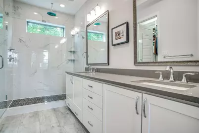 1976 Kessler Heights Lane, Dallas, TX 75208 - Photo 19