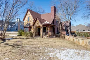 401 Denton St E, Argyle, TX 76226 - Photo 3