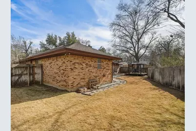 1662 Watson Road, Fort Worth, TX 76103 - Photo 31