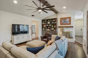 1662 Watson Rd, Fort Worth, TX 76103 - Photo 7