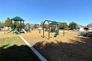 1404 Macaw Ct, Little Elm, TX 75068 - Photo 39