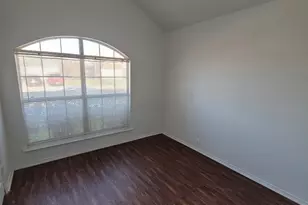 825 Stafford Station Dr, Saginaw, TX 76131 - Photo 7