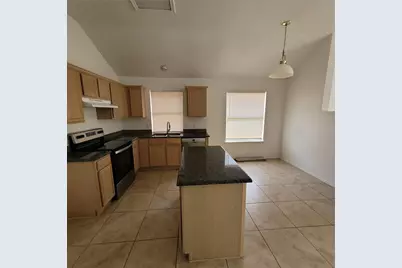 825 Stafford Station Drive, Saginaw, TX 76131 - Photo 5