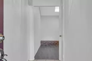 1713 Sagebrush Trail, Grapevine, TX 76051 - Photo 5