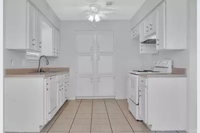 1713 Sagebrush Trail, Grapevine, TX 76051 - Photo 13