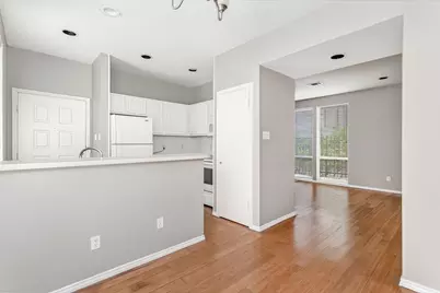 2002 N Fitzhugh Avenue #1, Dallas, TX 75204 - Photo 11
