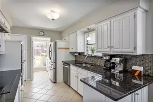 2609 Ramblewood Dr, Carrollton, TX 75006 - Photo 11