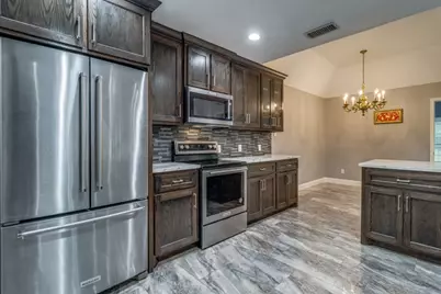 3040 Woodglen Drive, Commerce, TX 75428 - Photo 9