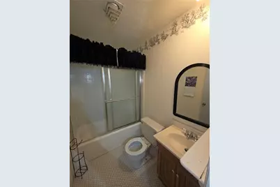 1405 Carnation Drive, Lewisville, TX 75067 - Photo 9