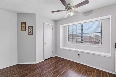 2903 Hunters Point Lane, Carrollton, TX 75007 - Photo 9