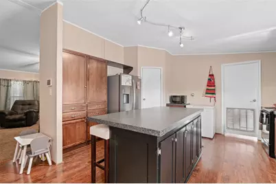 310 Glenwood Street, Gainesville, TX 76240 - Photo 7