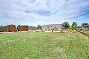 310 Glenwood St, Gainesville, TX 76240 - Photo 25