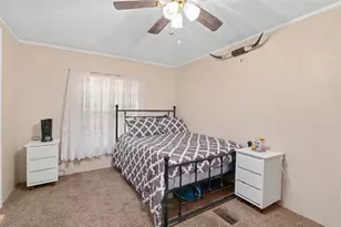 310 Glenwood St, Gainesville, TX 76240 - Photo 17