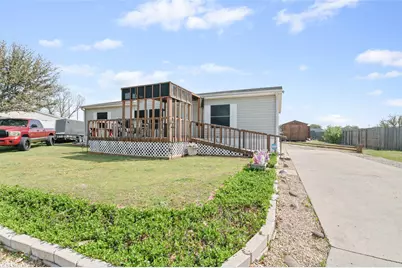 310 Glenwood Street, Gainesville, TX 76240 - Photo 23