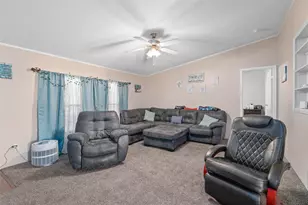 310 Glenwood St, Gainesville, TX 76240 - Photo 5