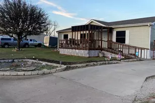 310 Glenwood St, Gainesville, TX 76240 - Photo 27