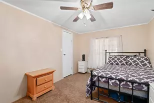 310 Glenwood St, Gainesville, TX 76240 - Photo 19