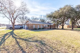 2150 Brookhollow Dr, Abilene, TX 79605 - Photo 3