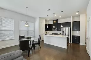 2813 Troutt Dr, Carrollton, TX 75010 - Photo 9