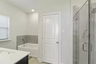 2813 Troutt Dr, Carrollton, TX 75010 - Photo 21