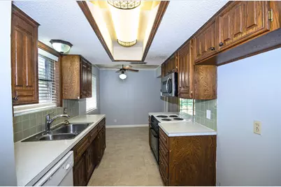 1018 Patricia Drive, Sherman, TX 75090 - Photo 5