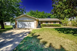 1018 Patricia Dr, Sherman, TX 75090 - Photo 1