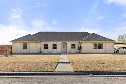 1000 La Villeta Street, Mexia, TX 76667 - Photo 1