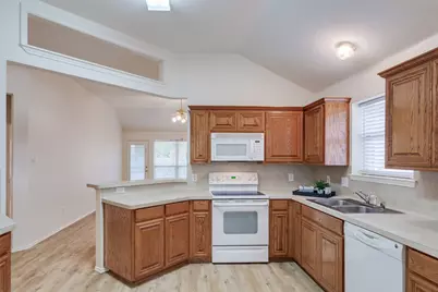 10837 Braemoor Drive, Fort Worth, TX 76052 - Photo 7