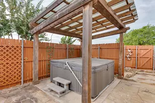 10837 Braemoor Dr, Fort Worth, TX 76052 - Photo 25