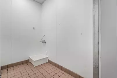 204 S Main Street, Cleburne, TX 76033 - Photo 13