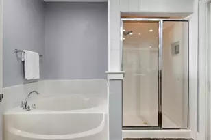 4830 Cedar Springs Rd, Dallas, TX 75219 - Photo 17