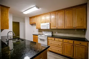 1500 Vancouver Dr, Arlington, TX 76012 - Photo 3