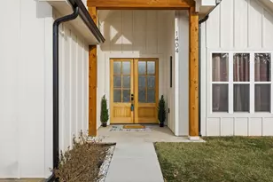 1404 17th St, Bridgeport, TX 76426 - Photo 3