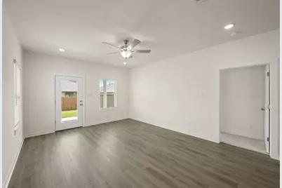 9629 McClane Farm Drive, Fort Worth, TX 76036 - Photo 11